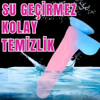 NEON ELITE Glow in the Dark - Karanlıkta Parlayan Dildo Ultra Yumuşak Realistik Yapay Penis 22 CM